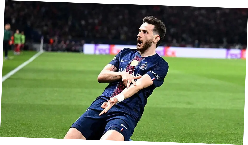 Khvicha Kvaratskhelia: Bintang Baru PSG yang Membuat Heboh Dunia Sepakbola