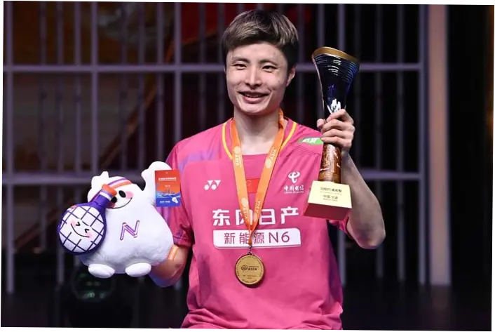 Shi Yu Qi Kembali ke Puncak, Jonatan Christie Digeser Christo Popov di Ranking BWF