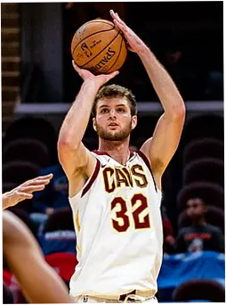 Dean Wade dan Peran Pentingnya dalam Tim Cleveland Cavaliers