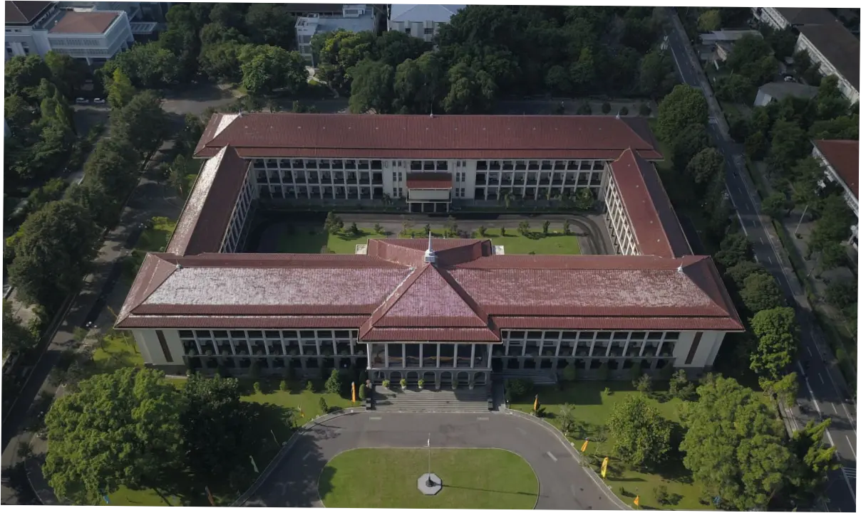Universitas Gadjah Mada (UGM) dalam Berbagai Perspektif: Pembangunan, Pendidikan, dan Kehidupan Kampus
